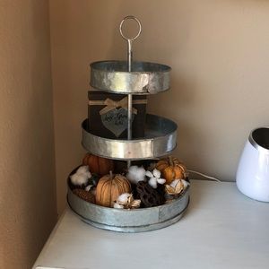 Galvanized 3 tiered Stand